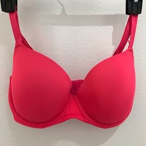 VICTORIA SECRET T-shirt Bra Sz 32DD